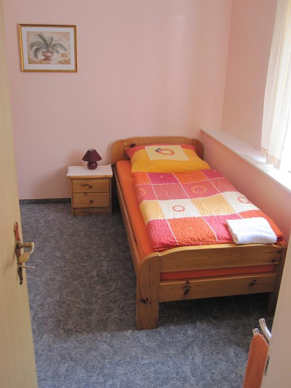 Hotel Heidi'S Art Arnsberg Habitación foto